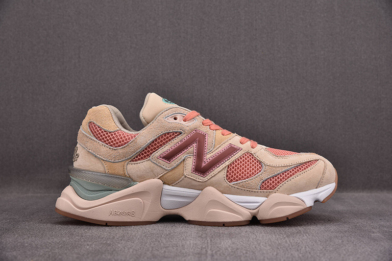 NEW Balan* Sneakers