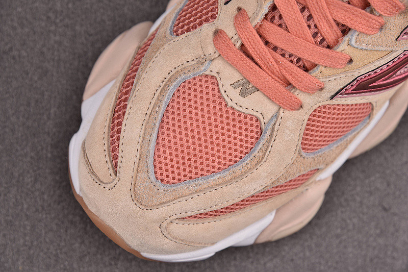 NEW Balan* Sneakers