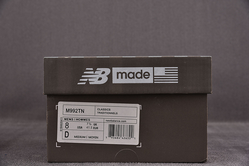 NEW Balan* Sneakers