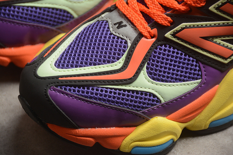 NEW Balan* Sneakers