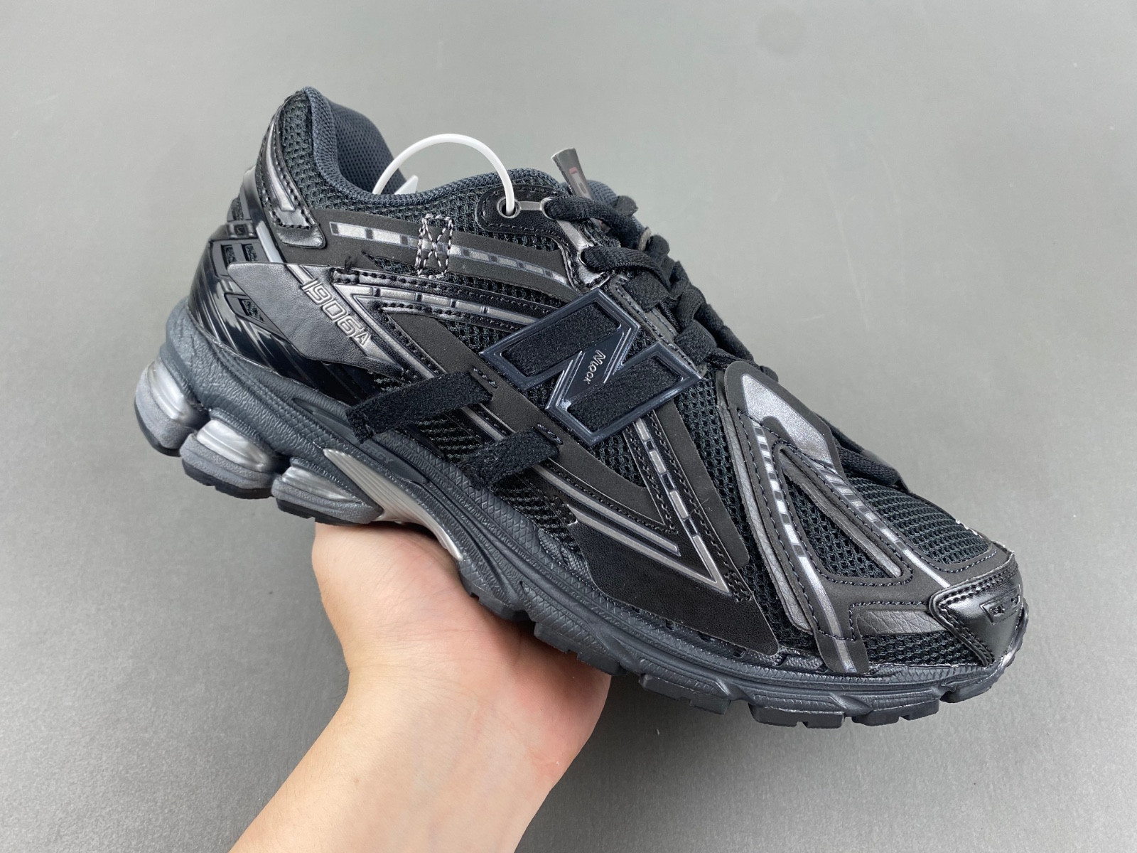 New Balance M1906AF
