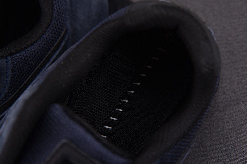 NEW Balan* Sneakers