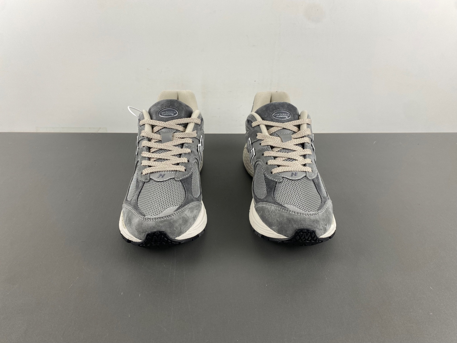 New Balance M2002RANM