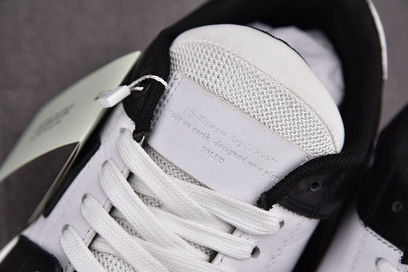 OF GYM Sneakers
