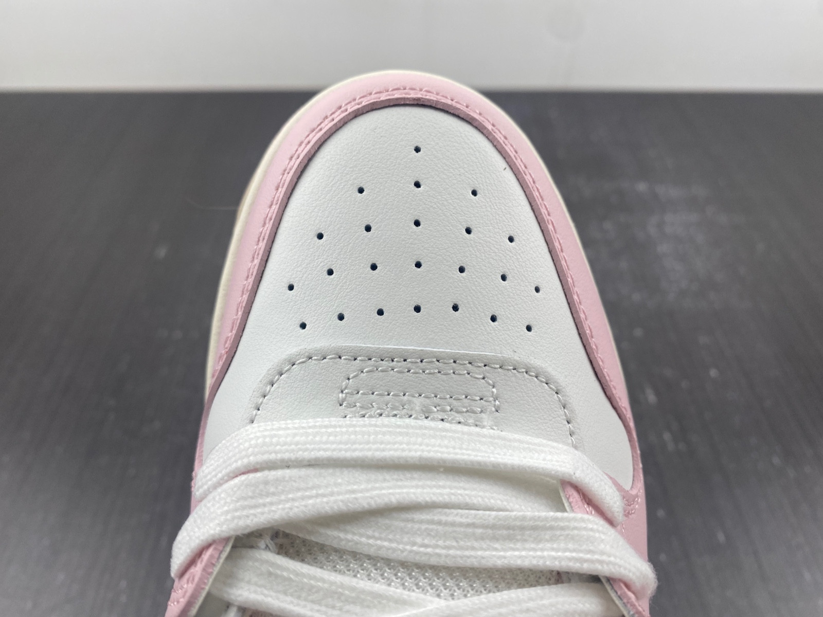 Off White GYM Sneaker