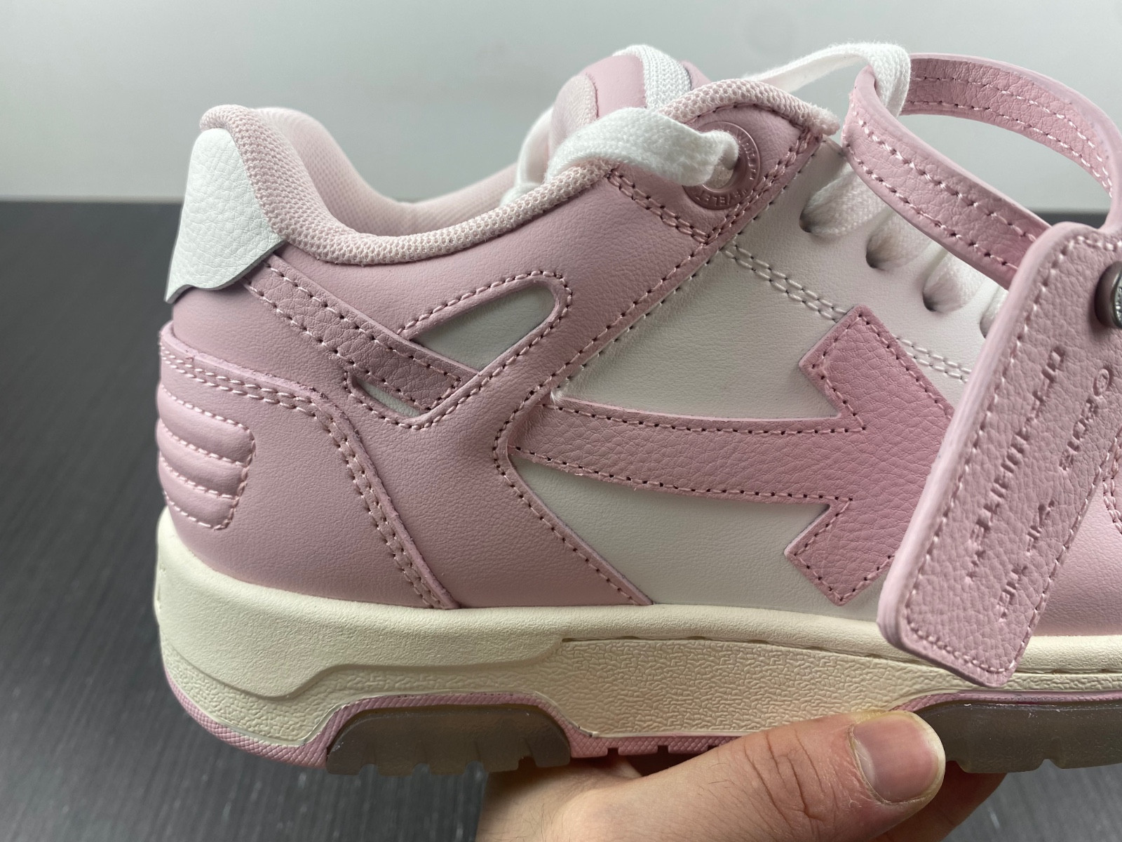 Off White GYM Sneaker