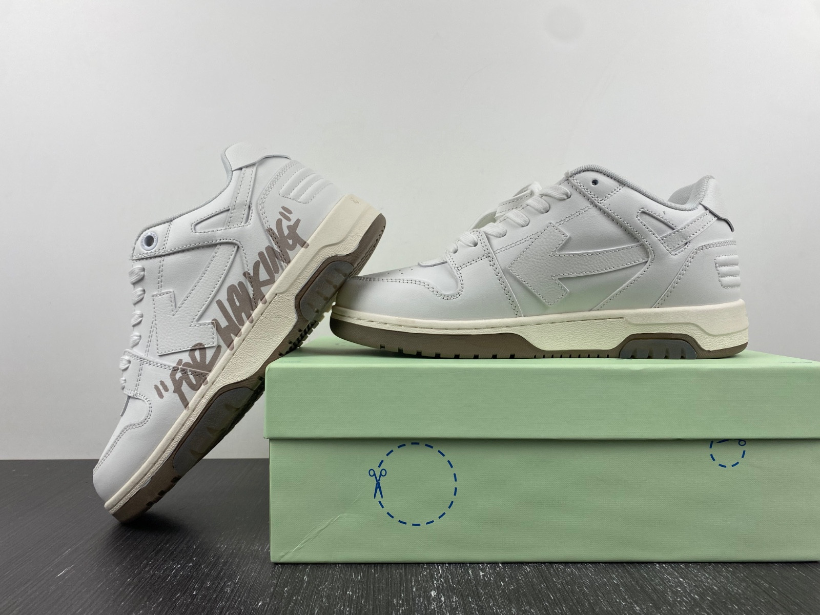 Off White GYM Sneaker