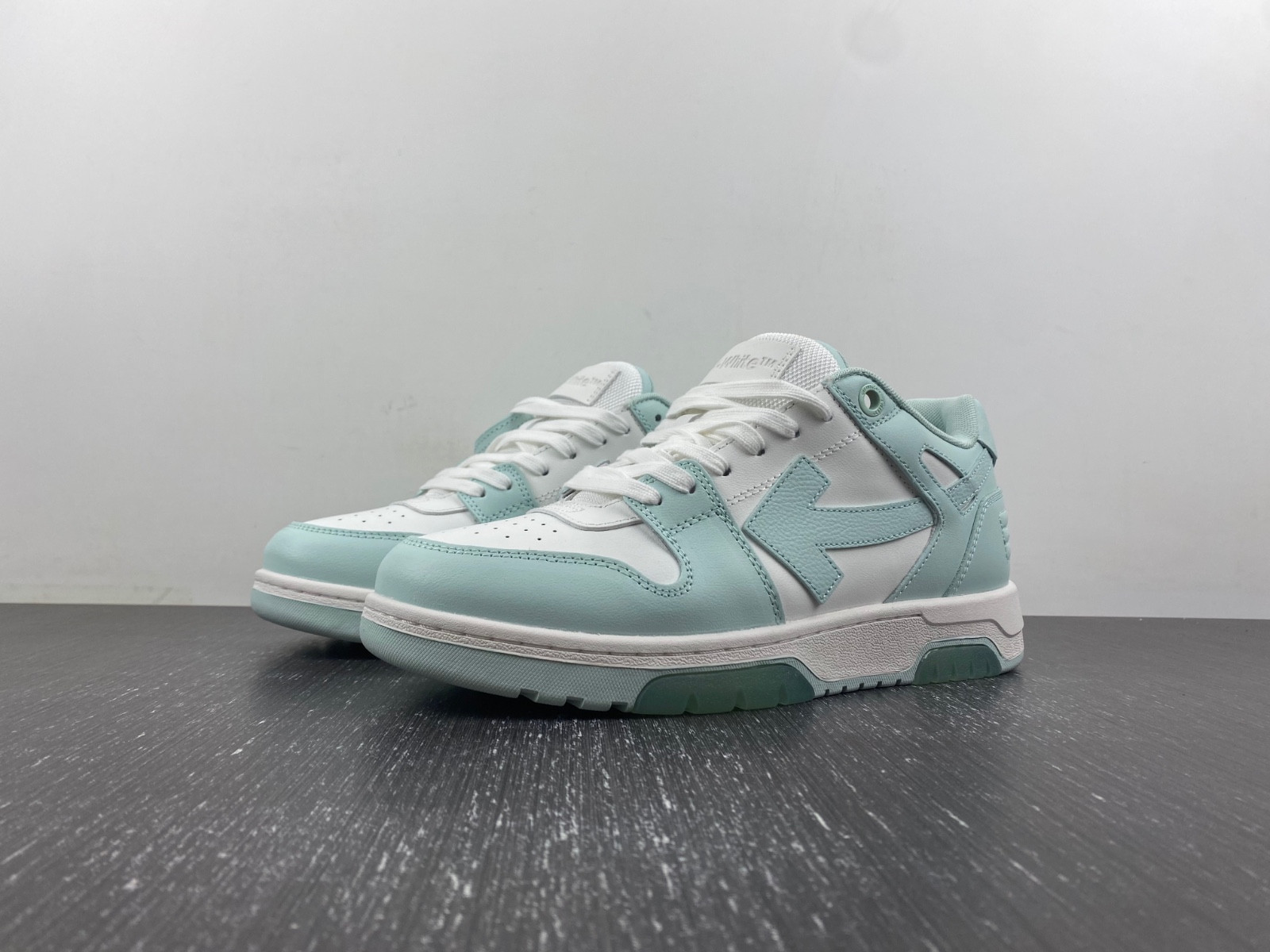 Off White GYM Sneaker
