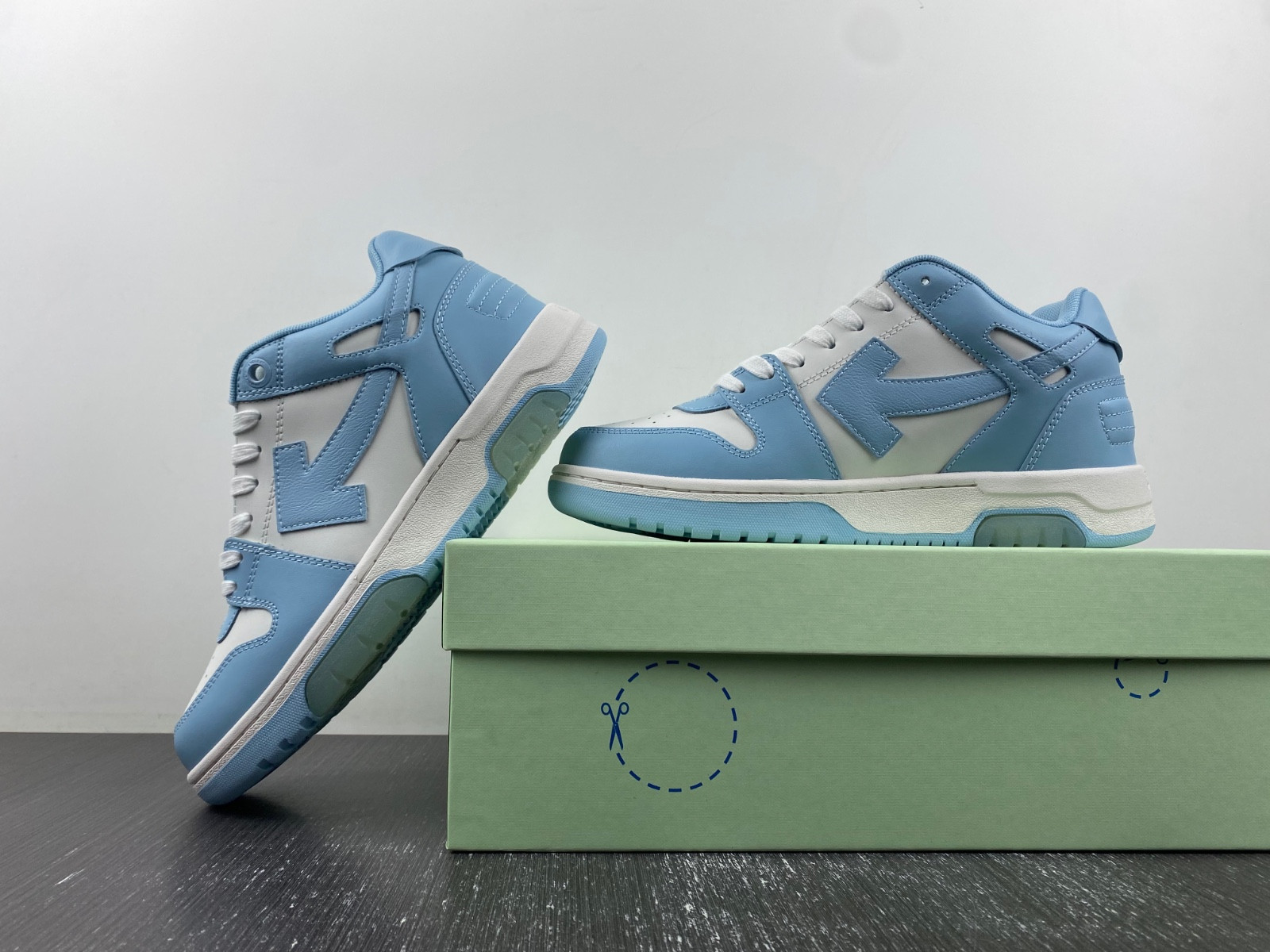 Off White GYM Sneaker