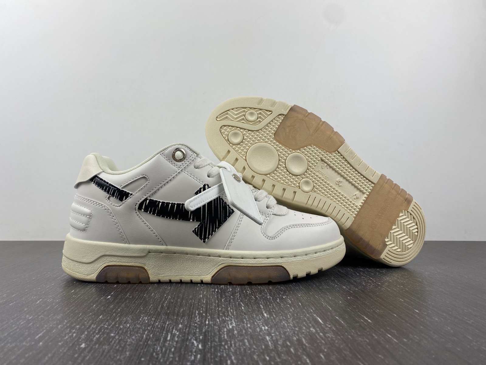 Off White GYM Sneaker