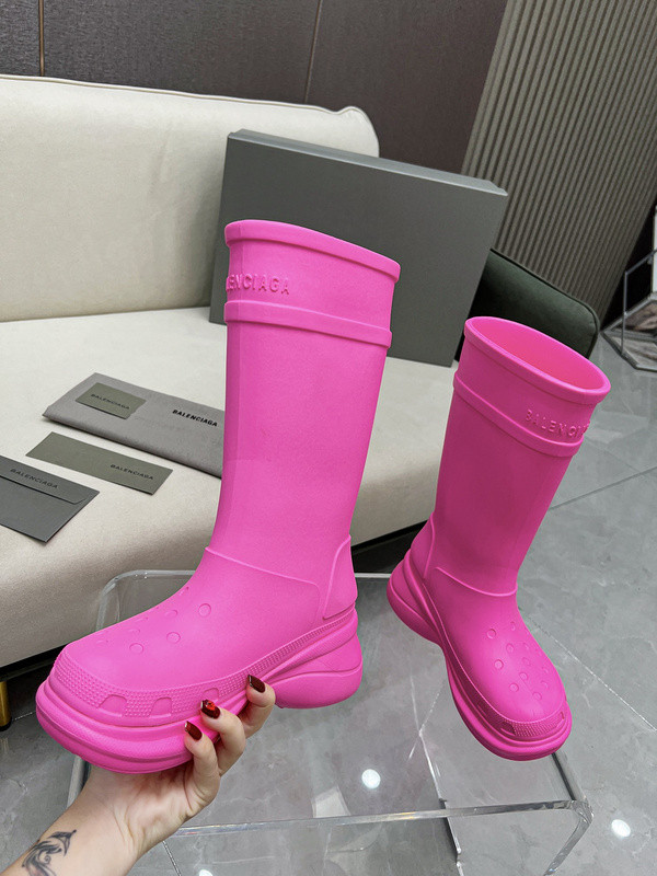 Ba*len*cia*ga boots