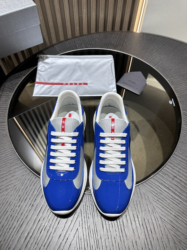 PA Low Sneakers