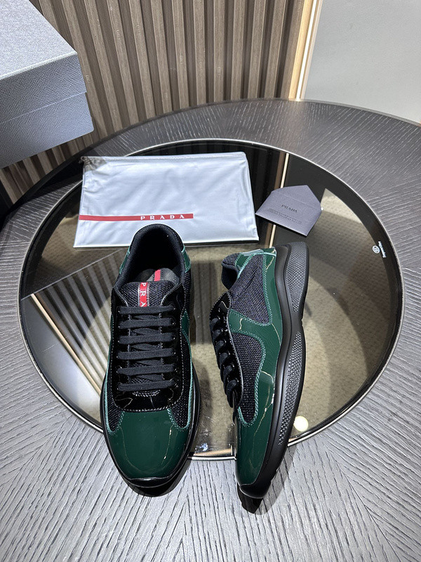 PA Low Sneakers