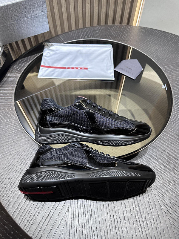 PA Low Sneakers