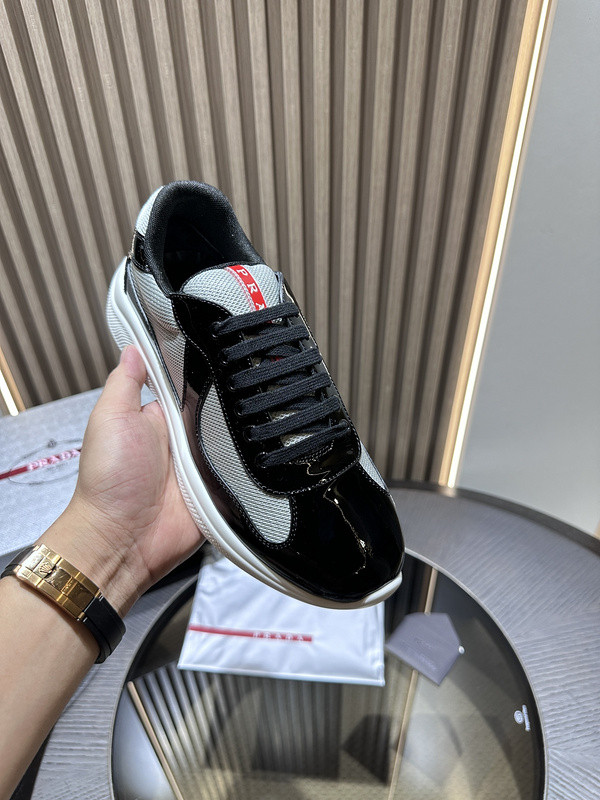 PA Low Sneakers