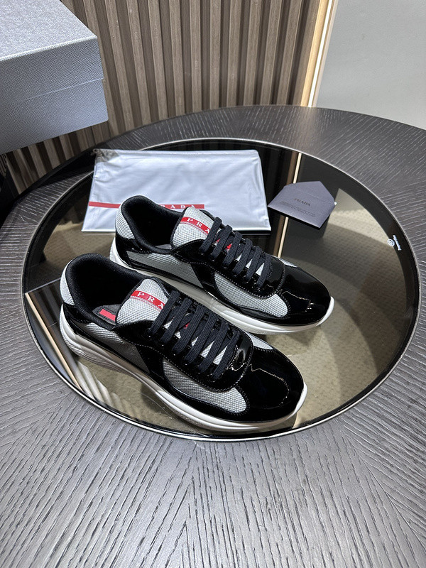 PA Low Sneakers