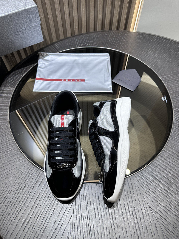 PA Low Sneakers