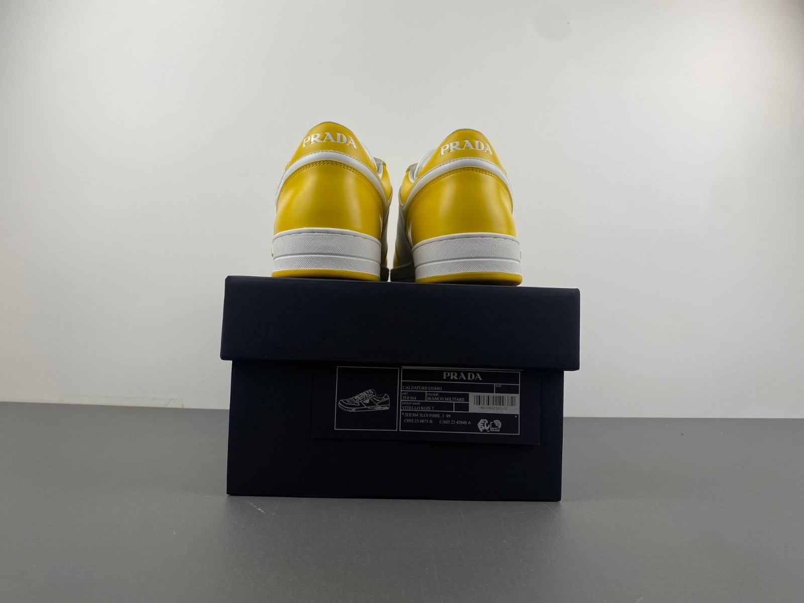 PA Low Sneakers