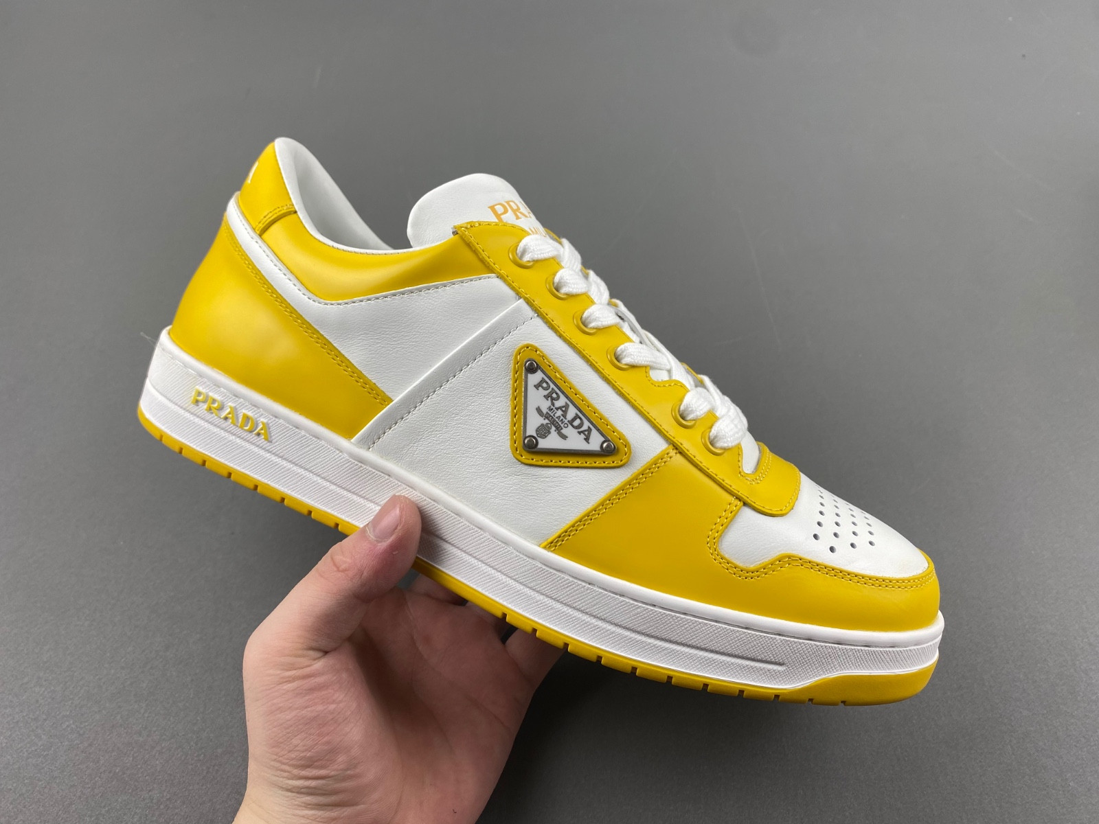 PA Low Sneakers