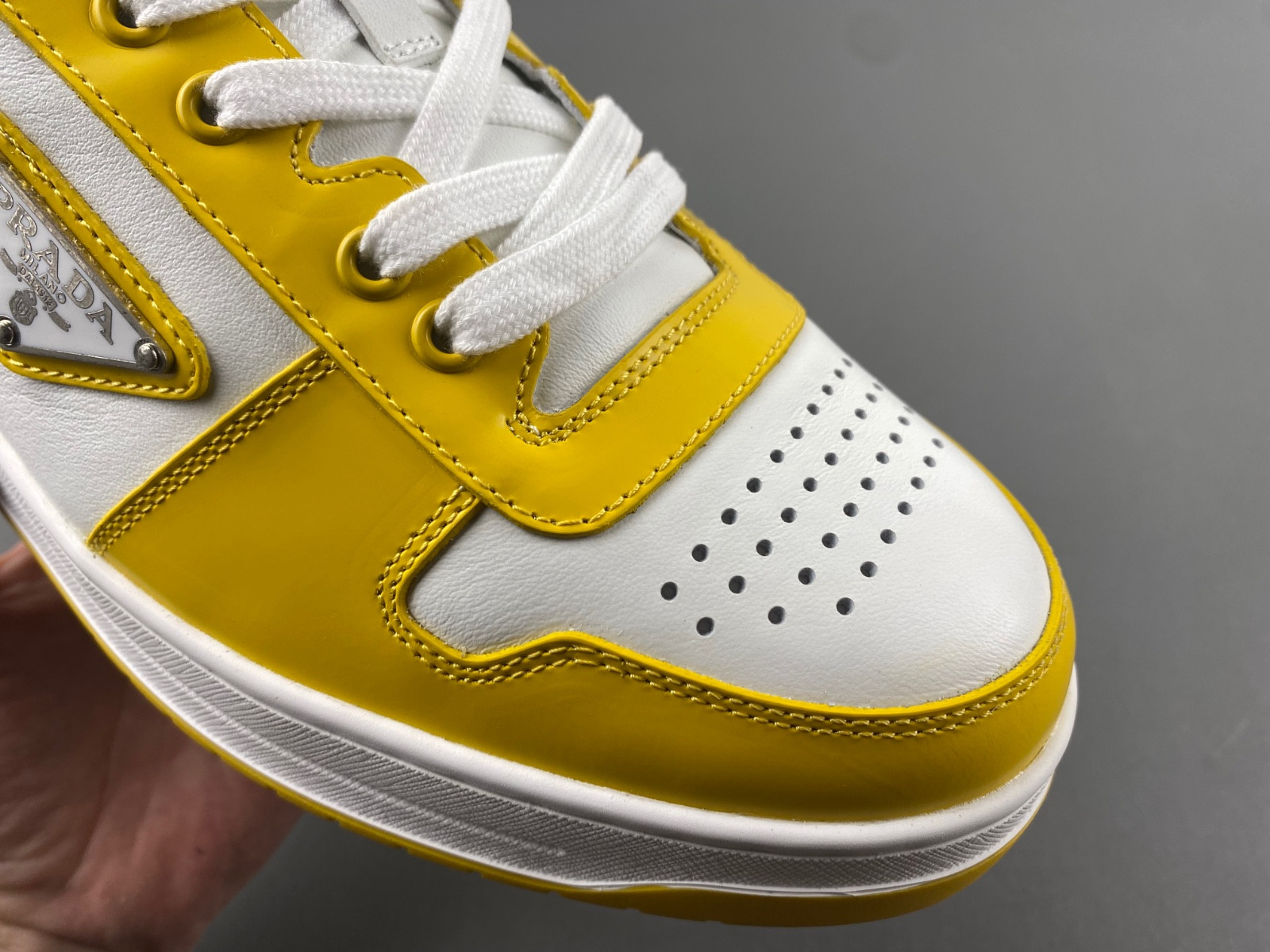 PA Low Sneakers