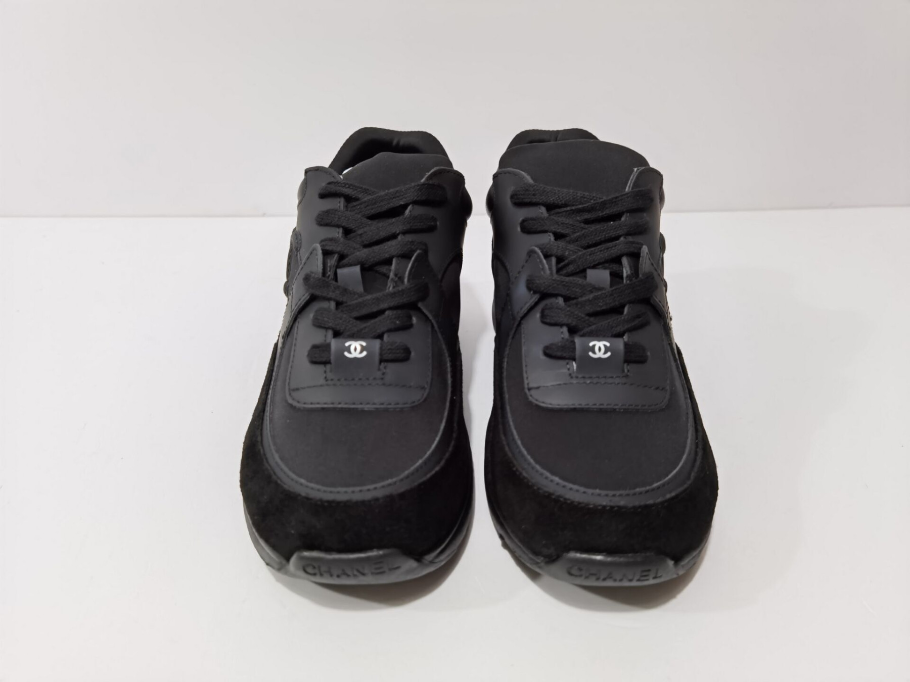 CNL Sneakers