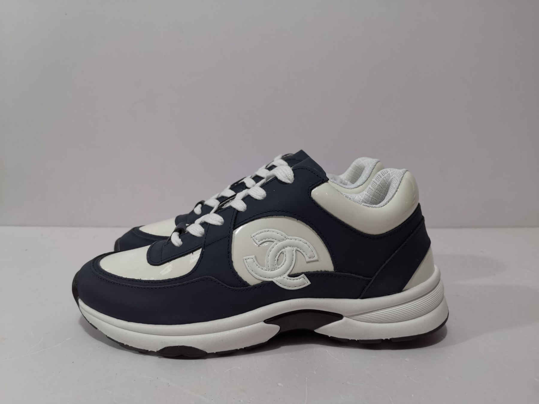 CNL Sneakers