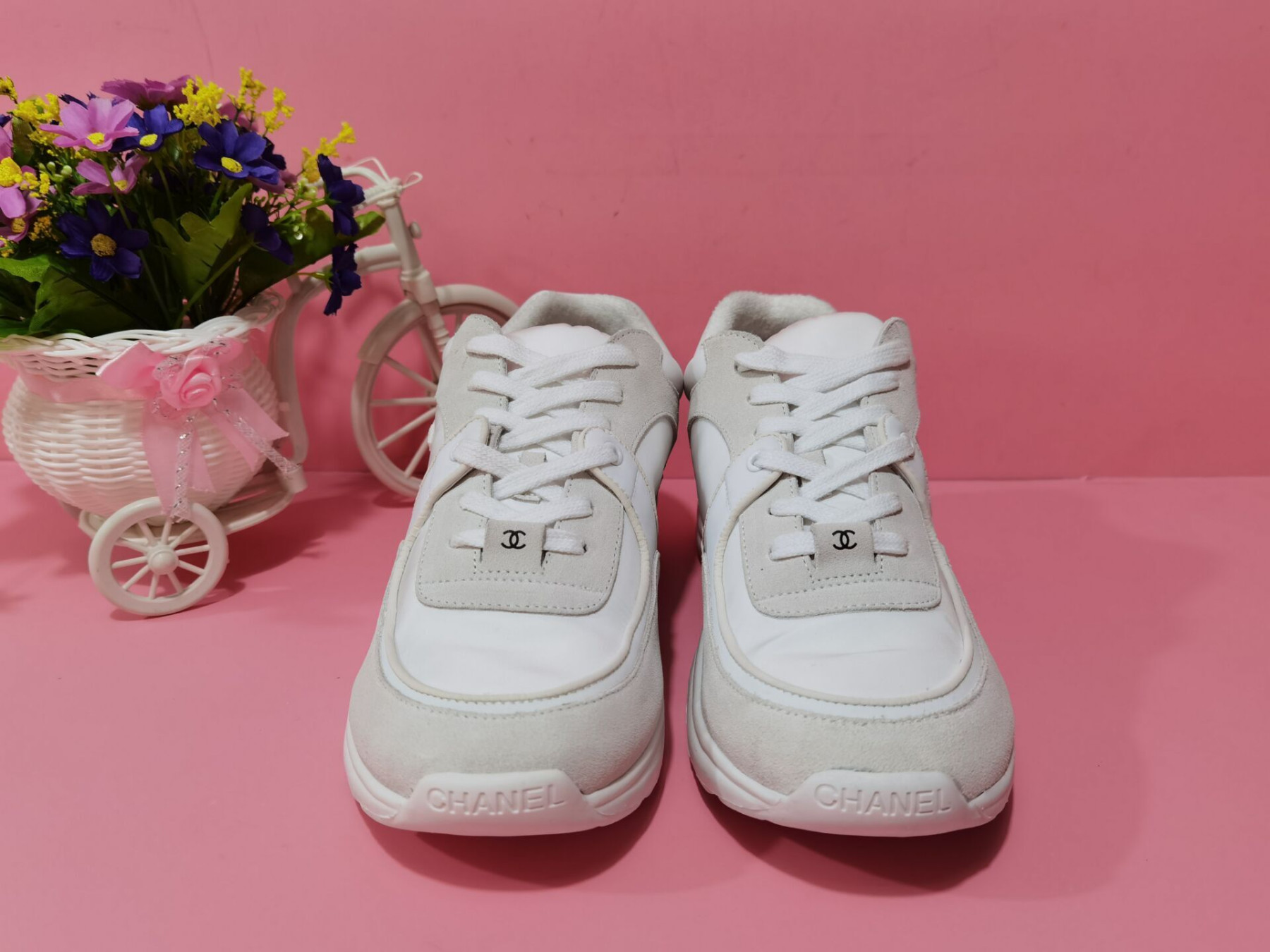 CNL Sneakers