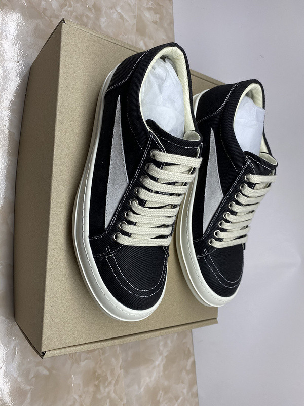 RO Sneakers