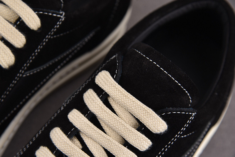 RO Sneakers