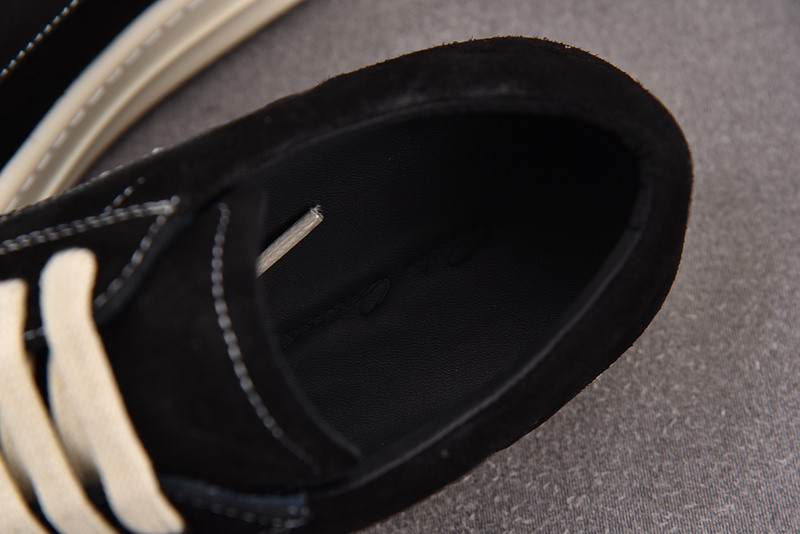 RO Sneakers