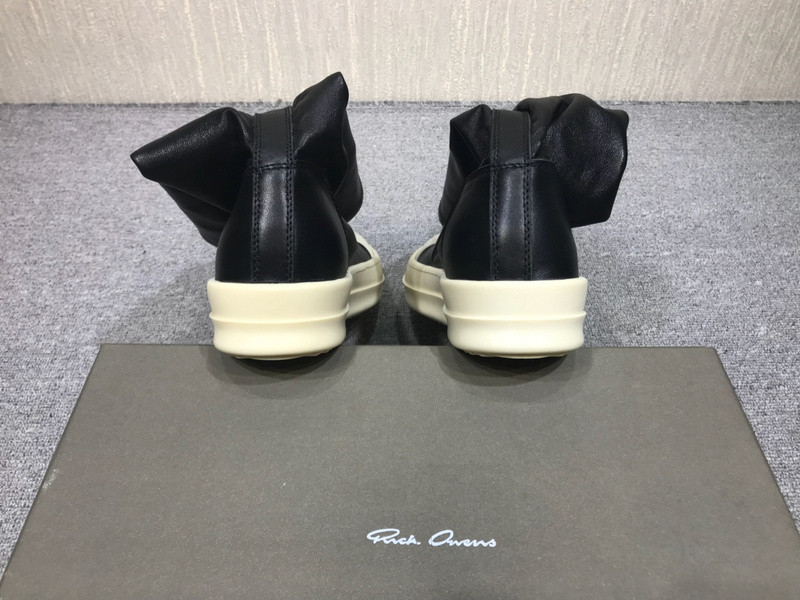 RO Sneakers Black Mid