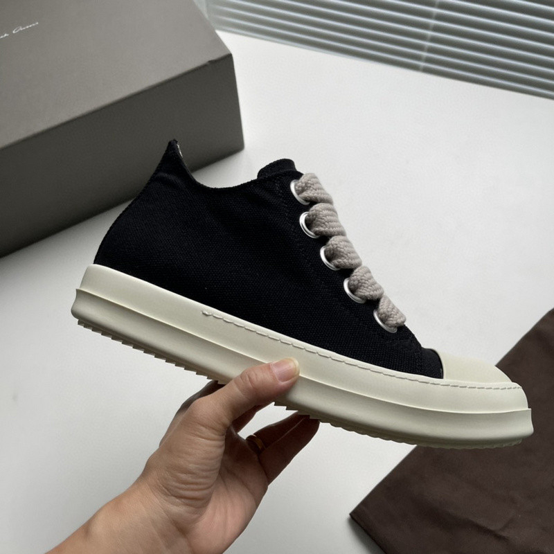 RO Sneakers