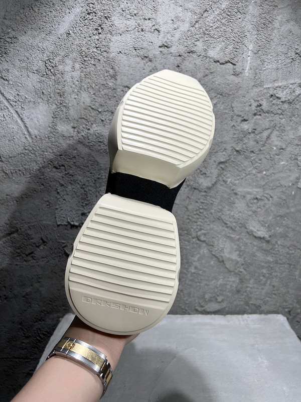 RO Sneakers