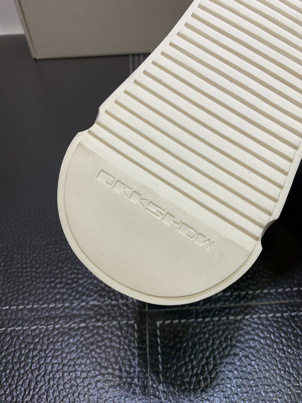 RO Sneakers