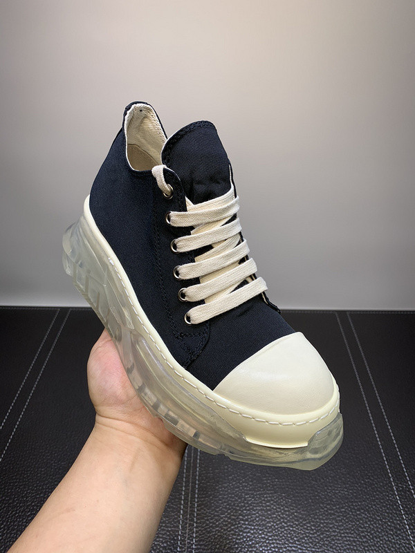 RO Sneakers