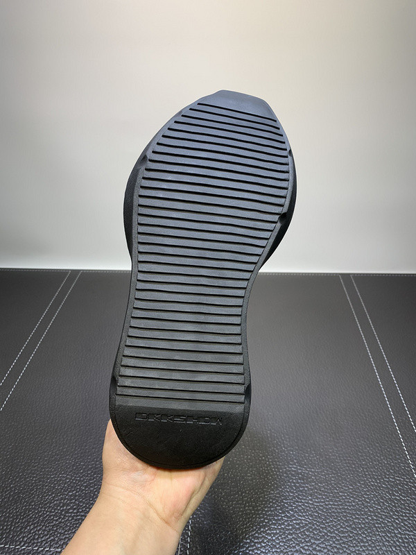 RO Sneakers