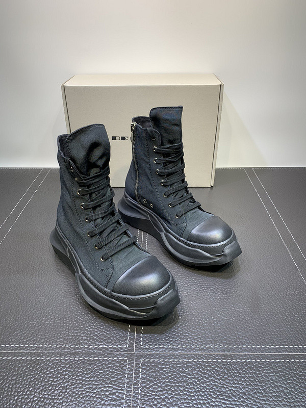 RO Sneakers