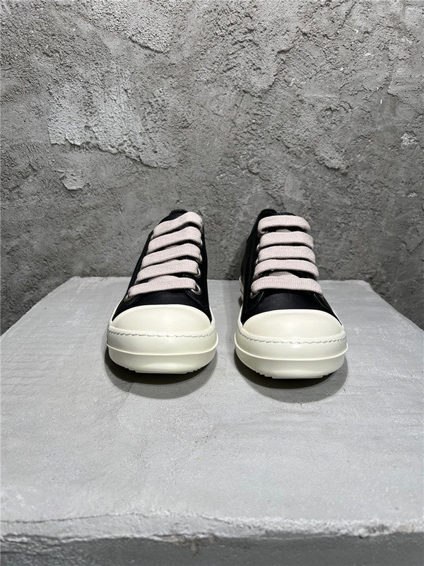 RO Sneakers
