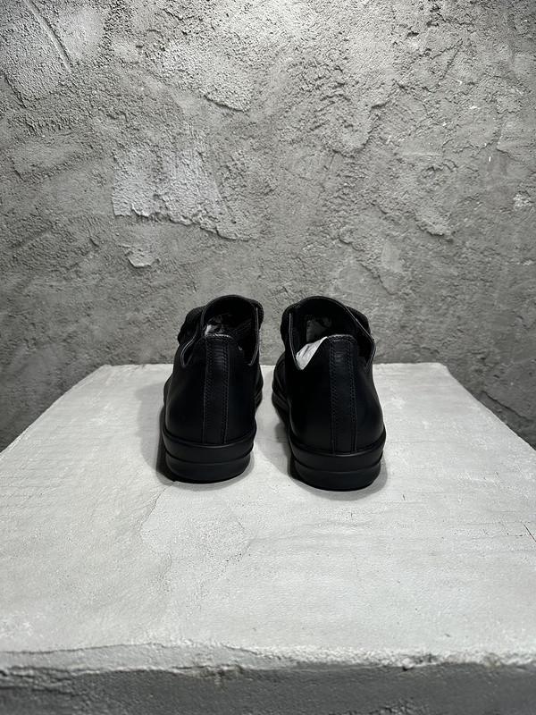 RO Sneakers Low