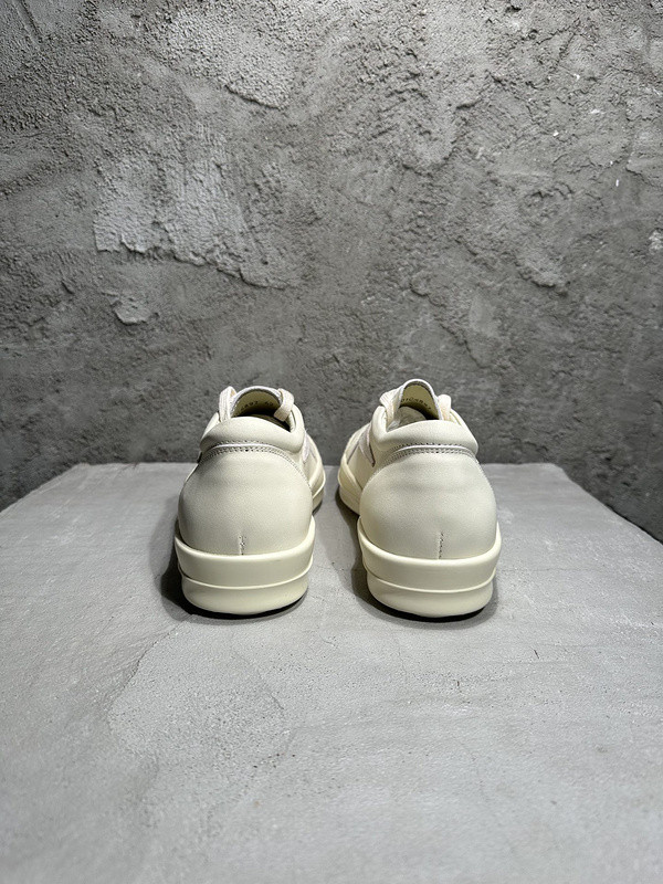 RO Sneakers