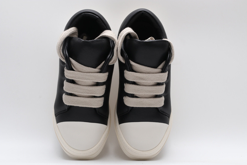 RO Sneakers