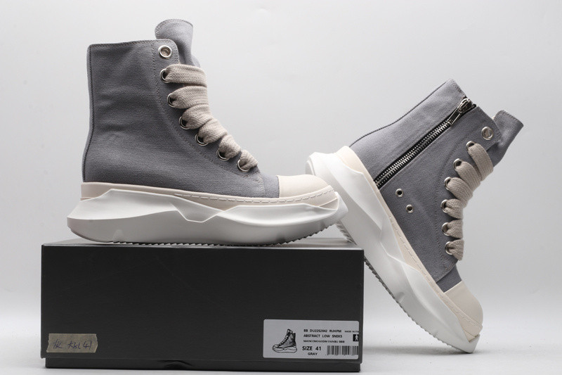 RO Sneakers