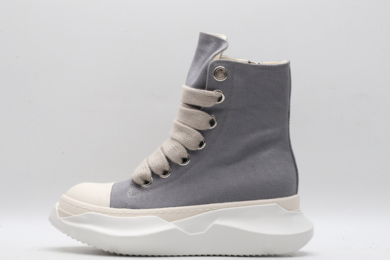 RO Sneakers