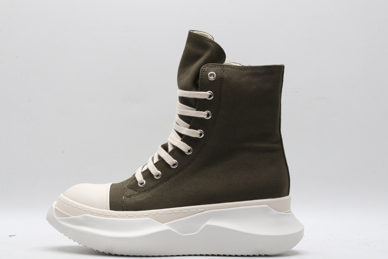 RO Sneakers
