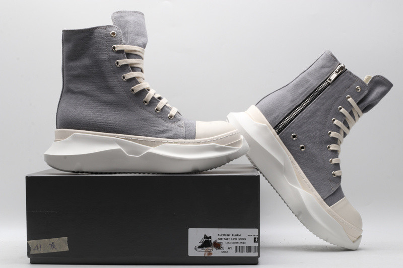 RO Sneakers