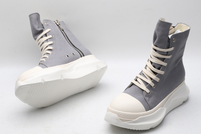 RO Sneakers