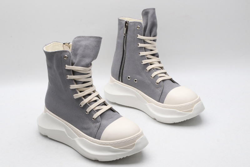 RO Sneakers