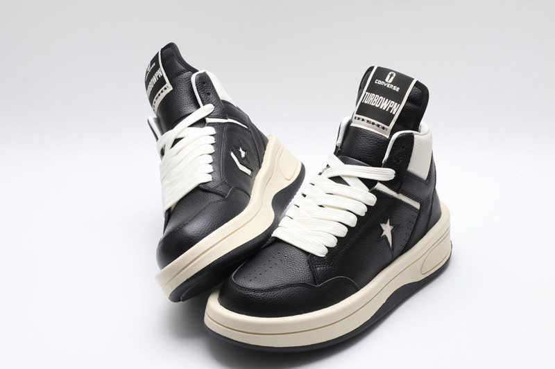 RO Sneakers