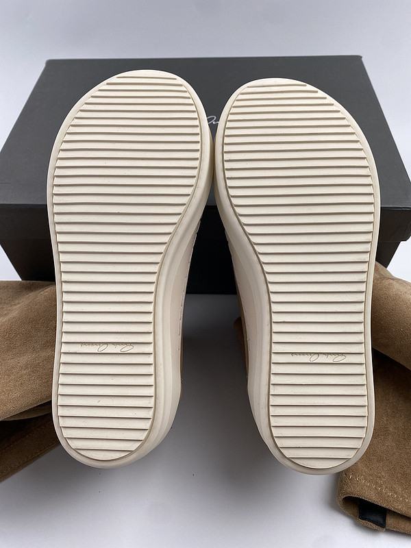 RO Sneakers