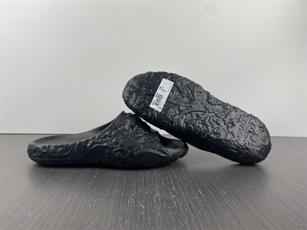 VERSACE slides